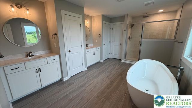465 Gail Drive, Bushkill Twp, PA 18064