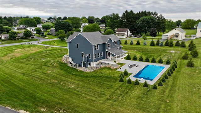 465 Gail Drive, Bushkill Twp, PA 18064