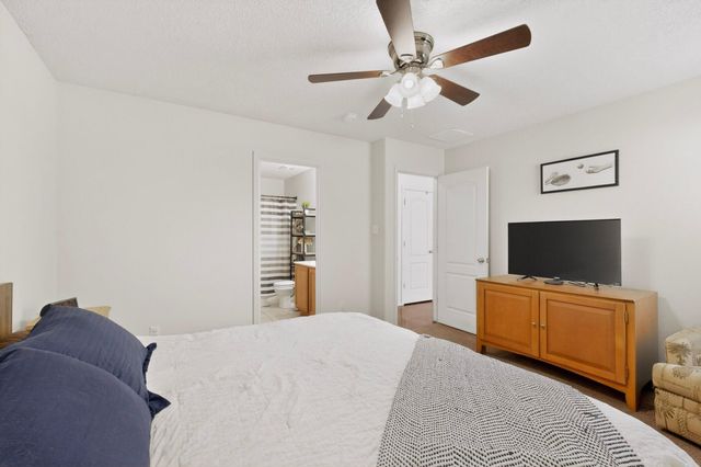 2401 Treviso Drive SE, Rio Rancho, NM 87124