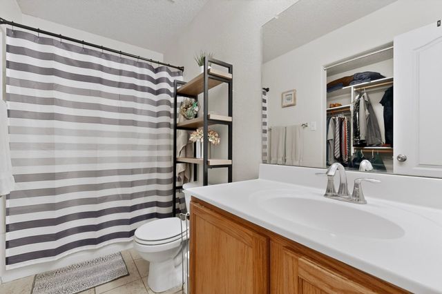2401 Treviso Drive SE, Rio Rancho, NM 87124