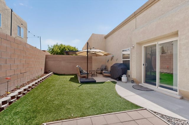 2401 Treviso Drive SE, Rio Rancho, NM 87124