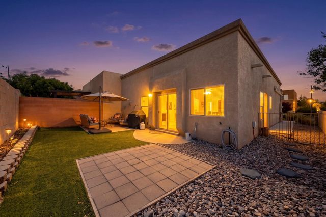 2401 Treviso Drive SE, Rio Rancho, NM 87124