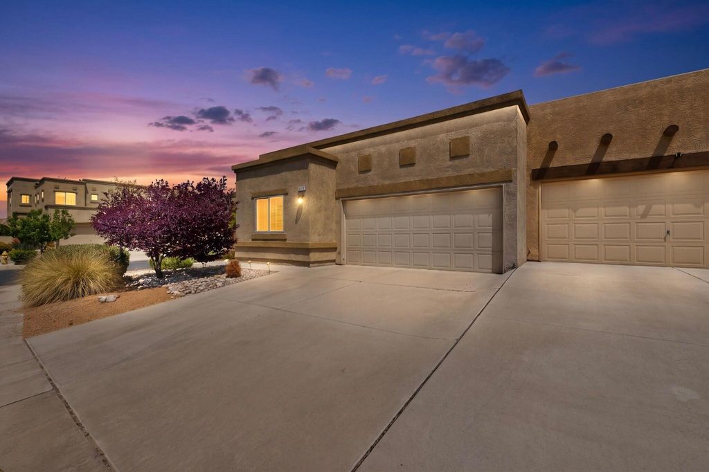 2401 Treviso Drive SE, Rio Rancho, NM 87124