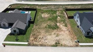 2706 Stonecrest Drive, Sherman, TX 75092