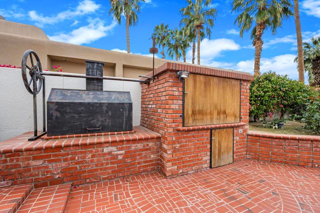 55180 Inverness Way, La Quinta, CA 92253