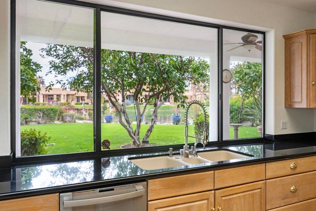 55180 Inverness Way, La Quinta, CA 92253