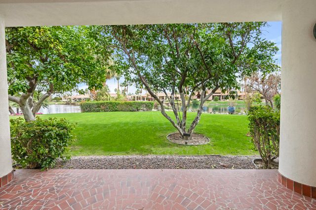 55180 Inverness Way, La Quinta, CA 92253