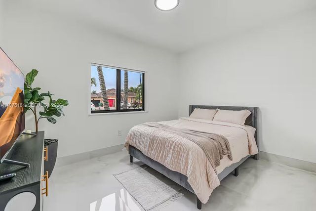 14551 SW 158th Ct, Miami, FL 33196