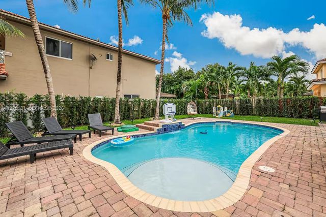 14551 SW 158th Ct, Miami, FL 33196