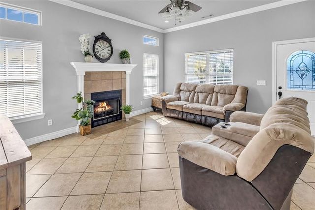 911 S 23rd Street, Rogers, AR 72758