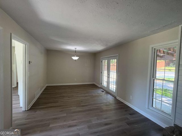 6762 Oakland Drive, Douglasville, GA 30135
