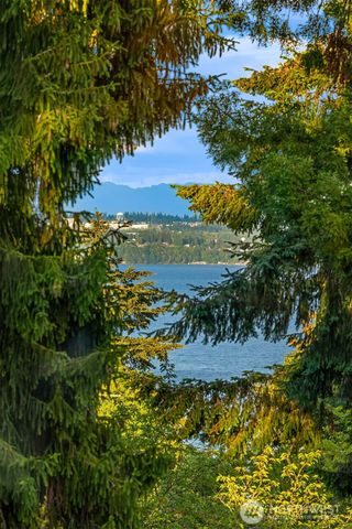 8416 SW 216th Street, Vashon, WA 98070