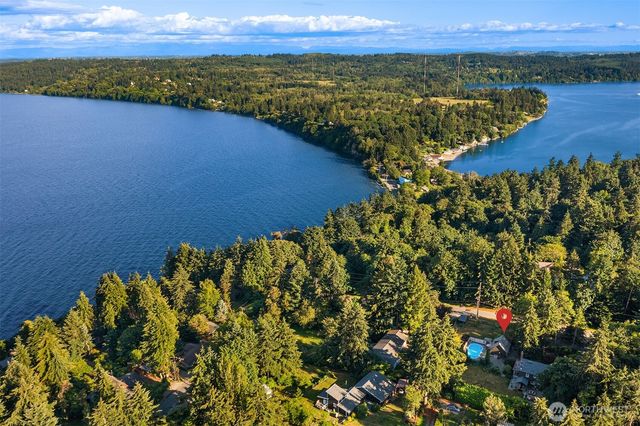 8416 SW 216th Street, Vashon, WA 98070