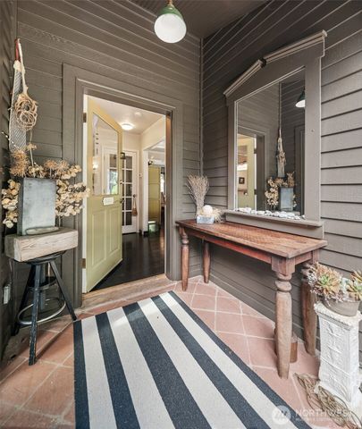 8416 SW 216th Street, Vashon, WA 98070