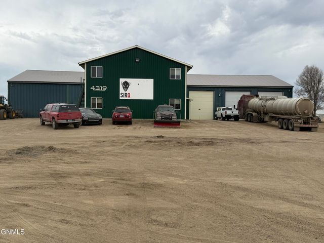 4319 16th Avenue W, Williston, ND 58801