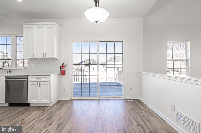 39 DARBY LN, Mays Landing, NJ 08330