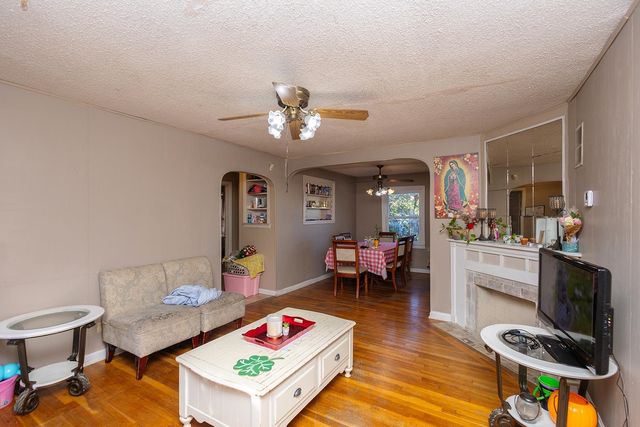 1457 N Estelle, Wichita, KS 67214