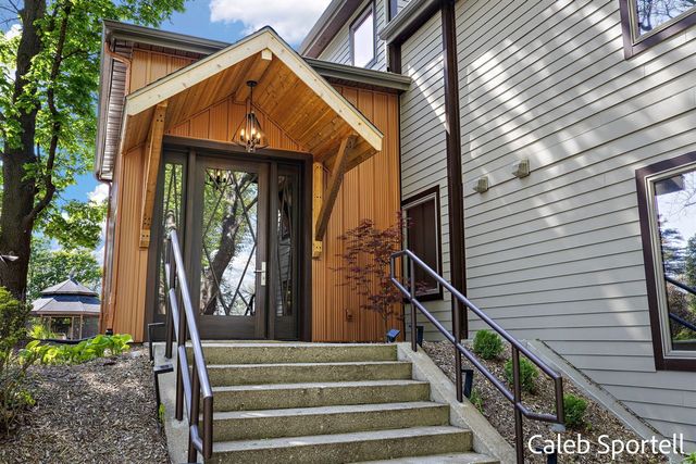 8201 Cherry Valley Avenue, Caledonia, MI 49316