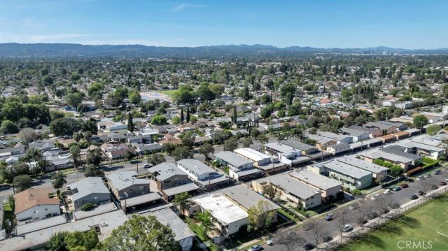 17926 Schoenborn St, Northridge, CA 91325