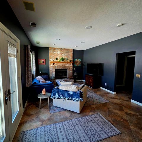 4401 Braddock Trail, Eagan, MN 55123