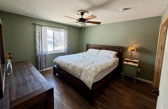 4401 Braddock Trail, Eagan, MN 55123