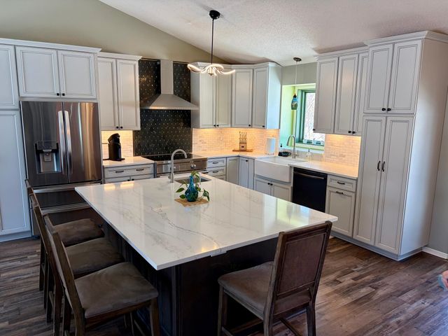 4401 Braddock Trail, Eagan, MN 55123