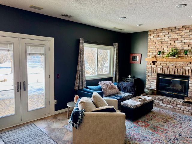 4401 Braddock Trail, Eagan, MN 55123