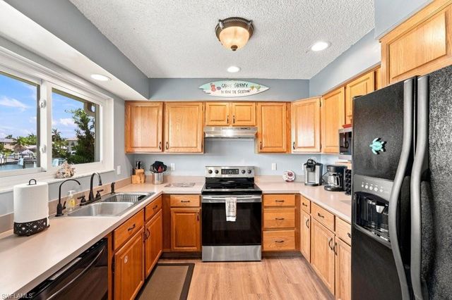 1403 SW 49th ST, Cape Coral, FL 33914