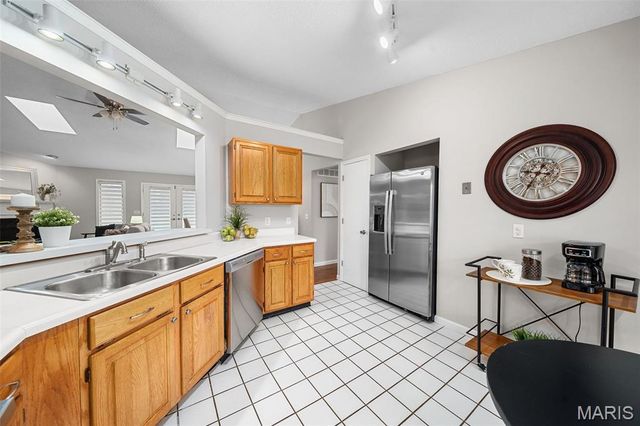 807 Briarwood Court, Lake St Louis, MO 63367