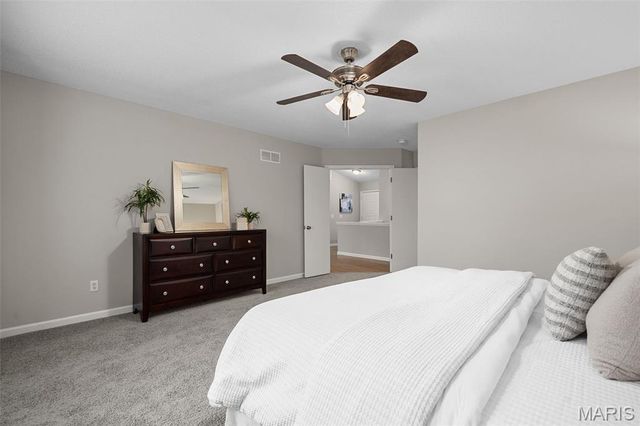 807 Briarwood Court, Lake St Louis, MO 63367