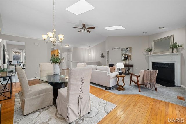 807 Briarwood Court, Lake St Louis, MO 63367