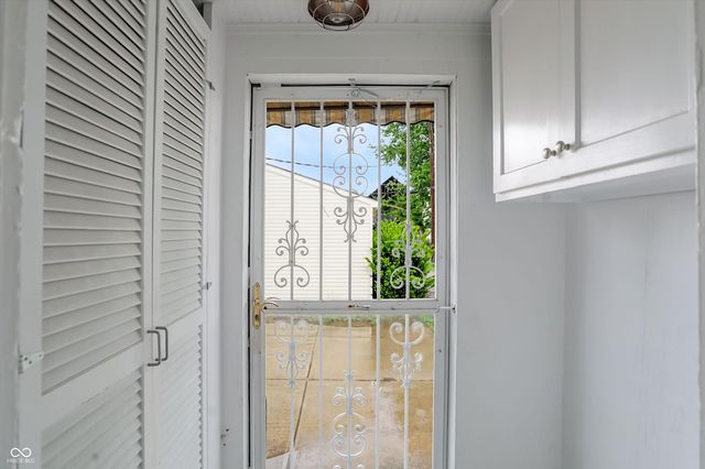 2012 Olive Street, Indianapolis, IN 46203