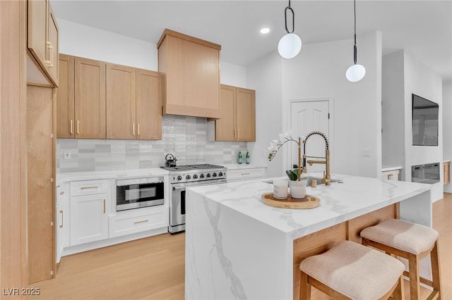 10452 Niagara Falls Lane, Las Vegas, NV 89144