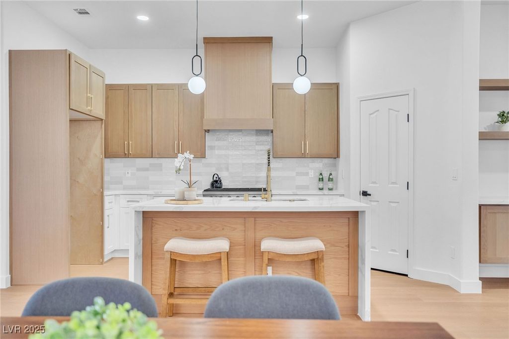 10452 Niagara Falls Lane, Las Vegas, NV 89144