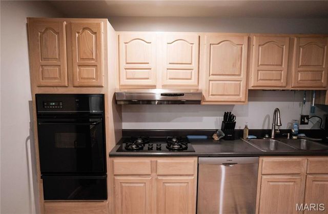 2845 Sugar Tree Lane, Maryland Heights, MO 63043