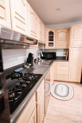 2845 Sugar Tree Lane, Maryland Heights, MO 63043