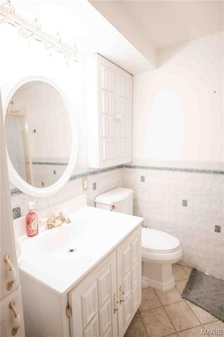 2845 Sugar Tree Lane, Maryland Heights, MO 63043