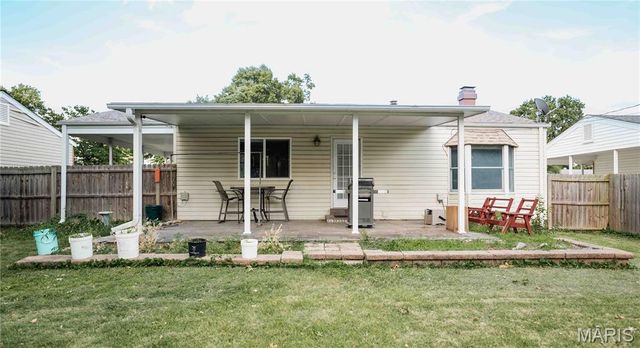 2845 Sugar Tree Lane, Maryland Heights, MO 63043