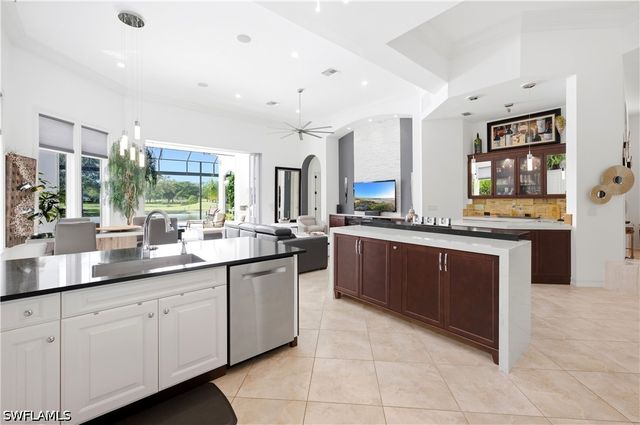 9081 Terranova DR, Naples, FL 34109