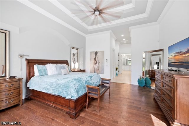 9081 Terranova DR, Naples, FL 34109
