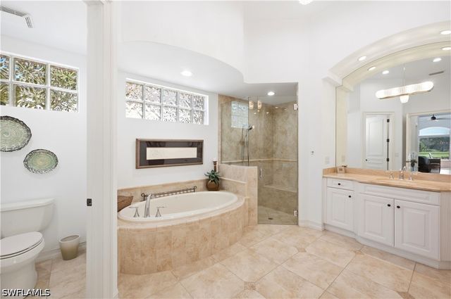 9081 Terranova DR, Naples, FL 34109