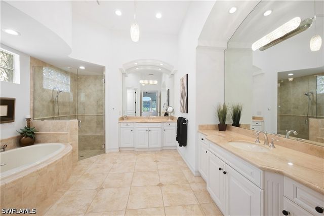 9081 Terranova DR, Naples, FL 34109