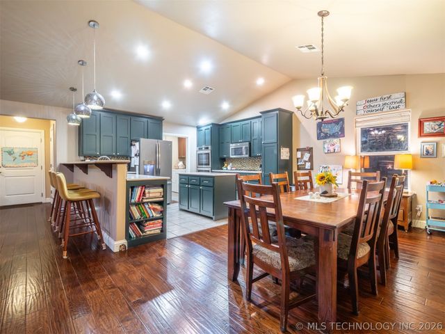 216 Peaceable Ridge, Mcalester, OK 74501