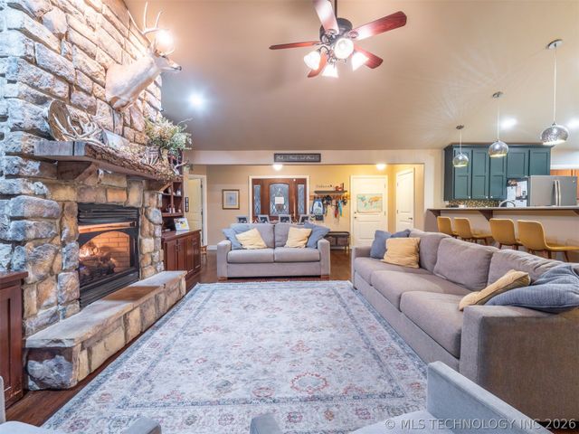 216 Peaceable Ridge, Mcalester, OK 74501