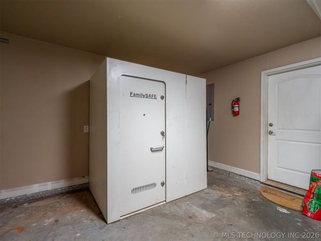 216 Peaceable Ridge, Mcalester, OK 74501