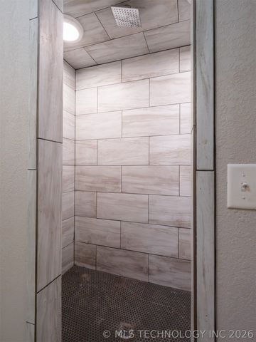 216 Peaceable Ridge, Mcalester, OK 74501