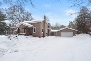 1170 W Bridge Street, Plainwell, MI 49080