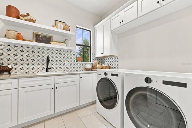 15210 E OAKLAND AVENUE, Winter Garden, FL 34787