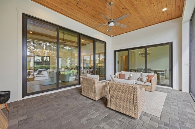 15210 E OAKLAND AVENUE, Winter Garden, FL 34787