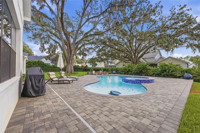 15210 E OAKLAND AVENUE, Winter Garden, FL 34787